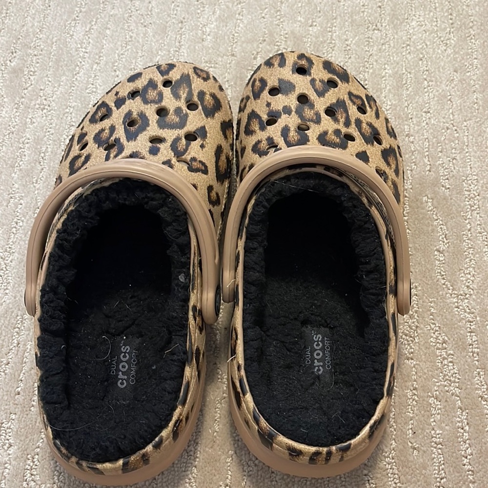 Cheeta fuzzy crocs